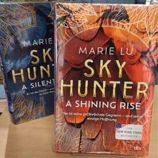 Der zweite Band der actiongeladenen Fantasy-Saga ist da!
*Dystopisches War-Setting ⚔️
*starke FMC
*Chosen-One-Trope
*Slow-Burn-Romance
*Spice-Level 🌶️ von 5 (ab 14 Jahren)